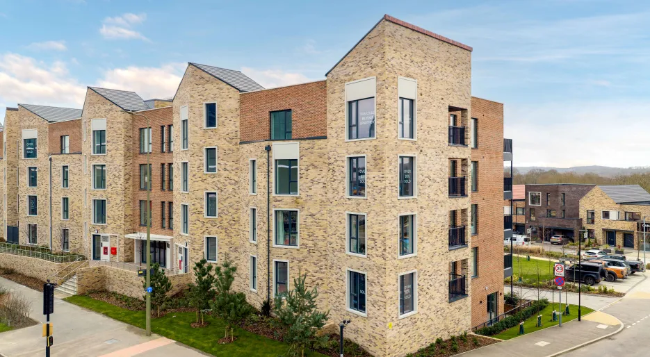 Canalside Quarter, Block 2, Externals