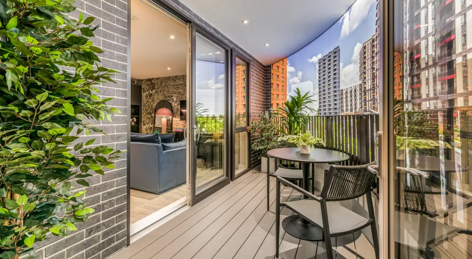 Dagenham Green, 2 bed 2 bath - Balcony