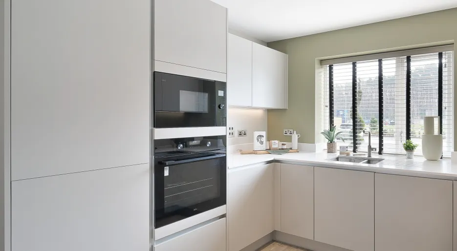 Elmstead - Bookham 3 Bed - Kitchen (5).jpg