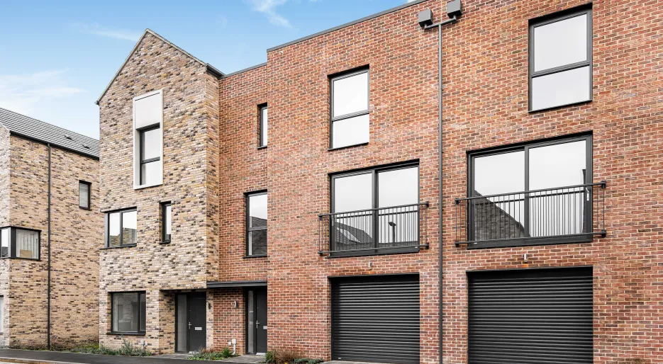 The Eliot, Number 14, external 