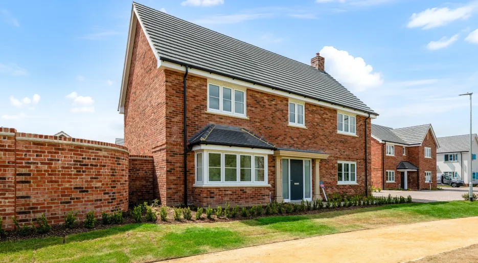 Audley Green,The Foxglove,External