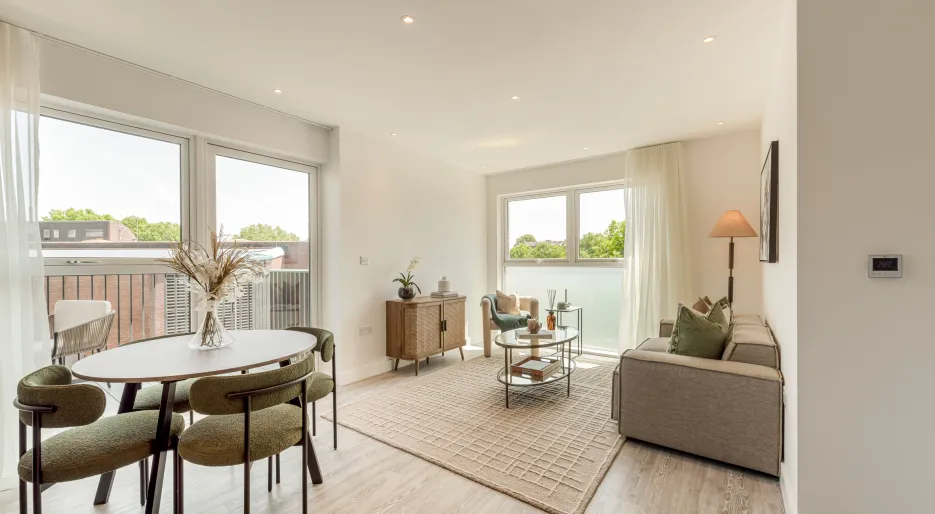 Kew Bridge Rise, Apartment 105, Wren House, 2-Bedroom, Dining & Living