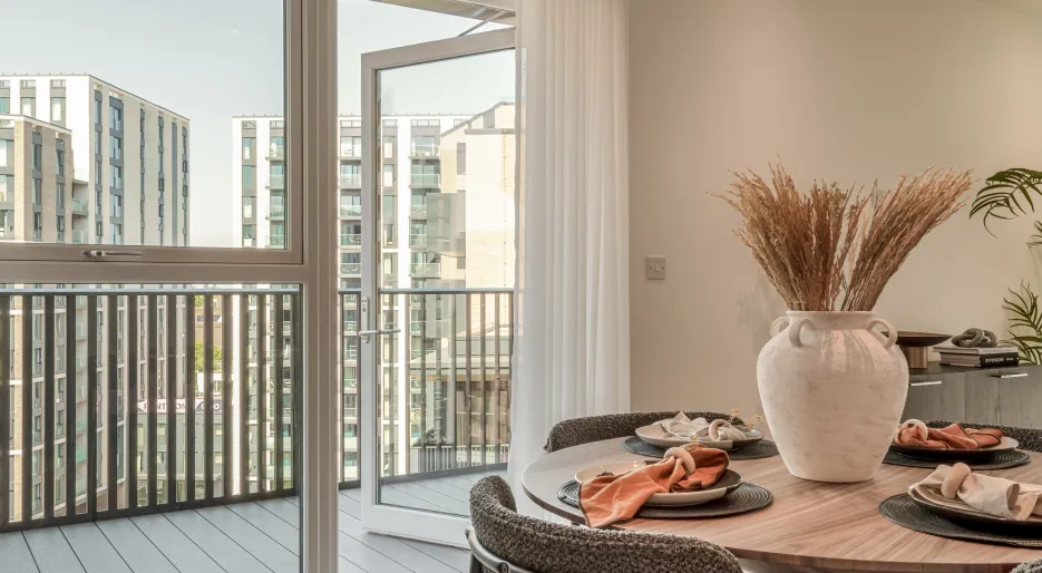 Kew Bridge Rise, Apartment 52, Living Room and Balcony