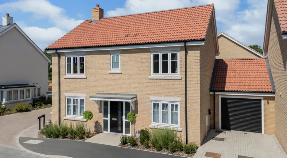 PLOT 95, FAREHURST PARK, External
