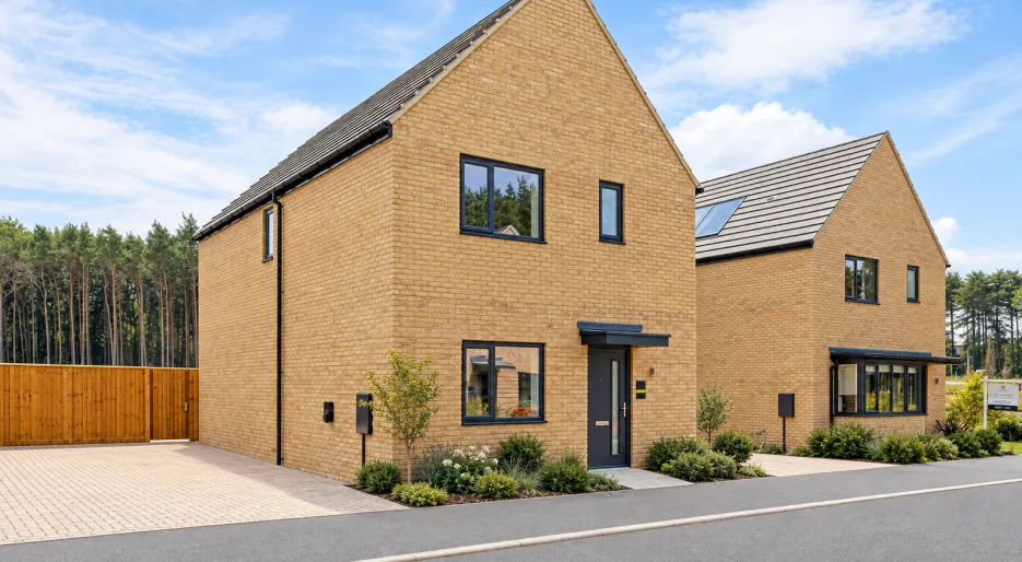 The Bookham, detached