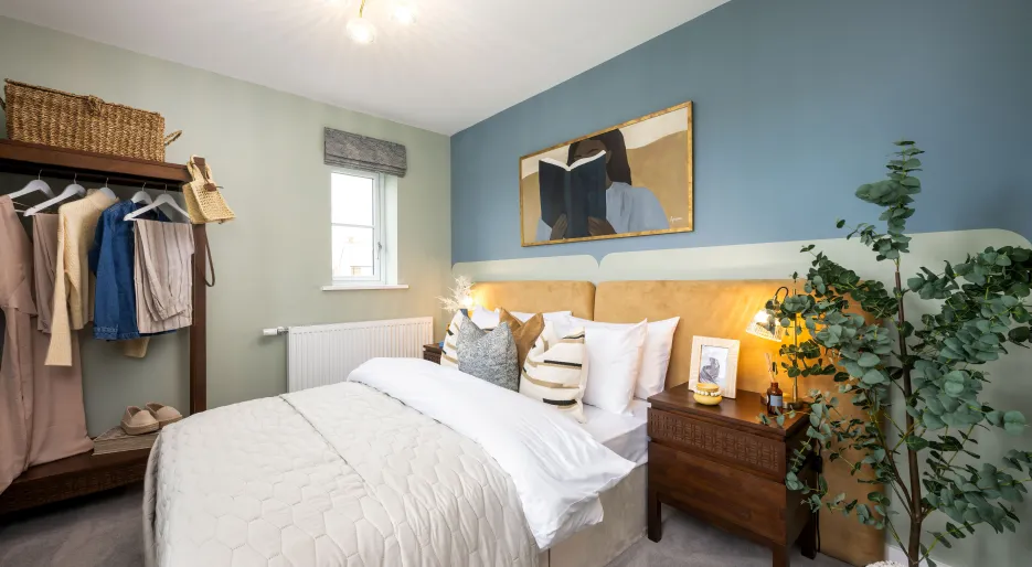 5 bedroom show home, bedroom 2