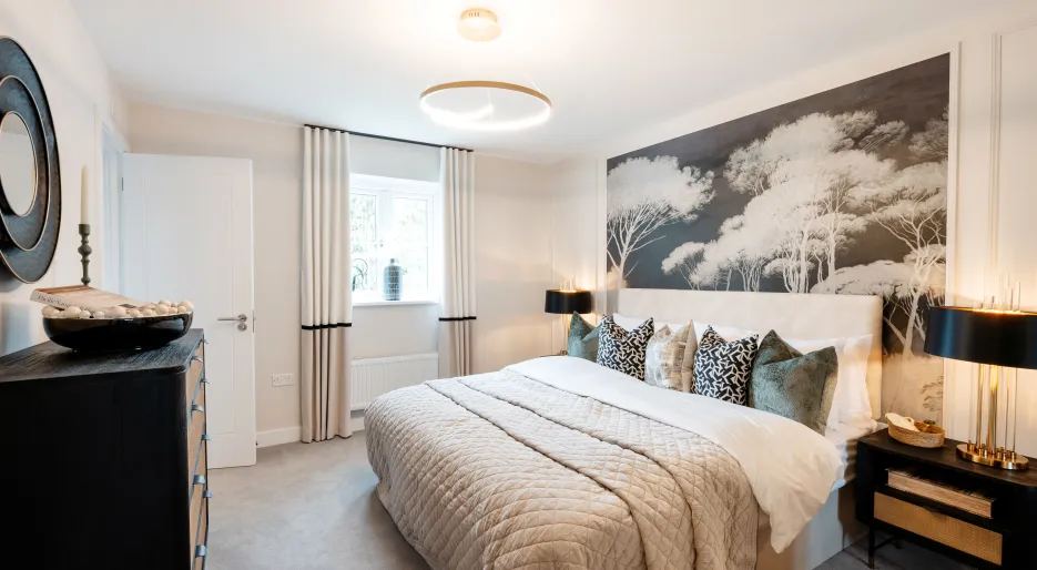 Farehurst Park, 4 bedroom show home, principal bedroom