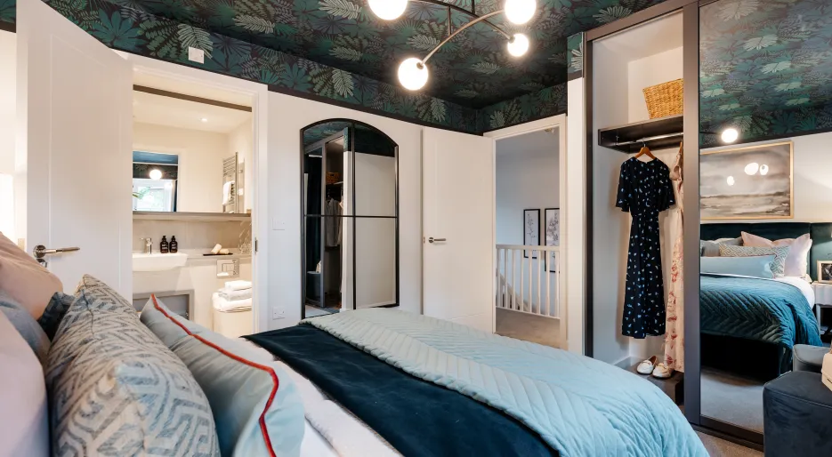 Farehurst Park, Three bedroom showhome, principal bedroom 