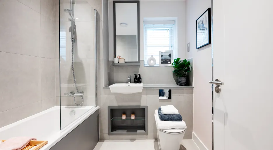 Farehurst Park, Three bedroom showhome, bathroom