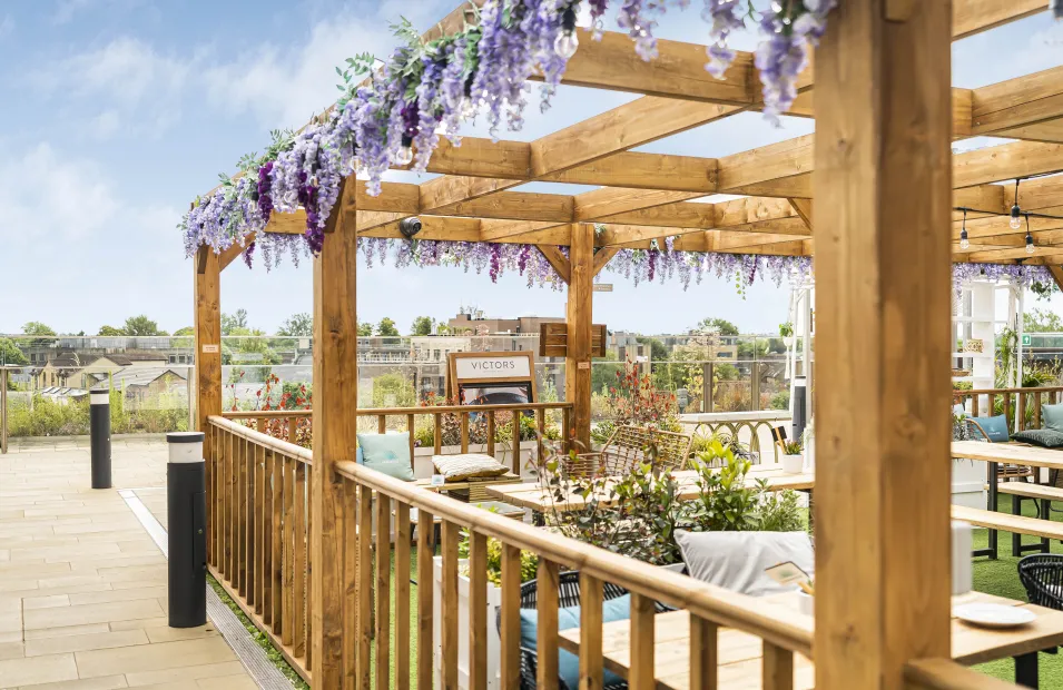 Victors, Canalside Quarter