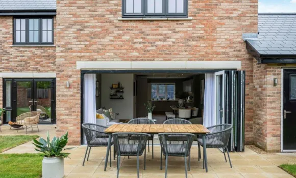 Elgrove Gardens Show Home Garden