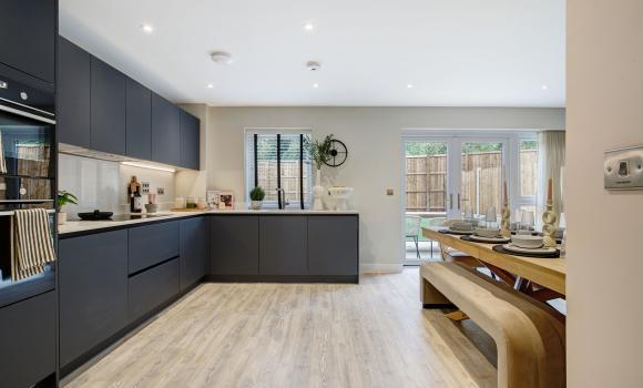 Kingsley Park - kitchen