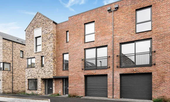 The Eliot, Number 14, external 