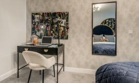 Dagenham Green 2 bed show apartment