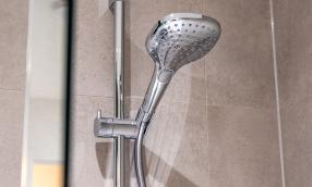 Kingsley Park - shower