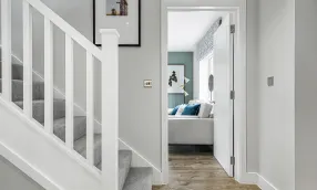 Elgrove Gardens, stairway