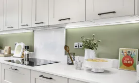 Elgrove Gardens, kitchen details 