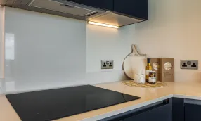 Lampton Parkside - Apartment F1.86 - 2-bedroom 2-bathroom - Kitchen