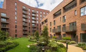 Lampton Parkside - External - Block F2 (6).jpg