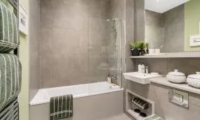 Cambium Square - The Eden, Family Bathroom