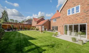Abbotts Chase, Plot 2, garden