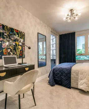 Dagenham 2 bed - second bedroom