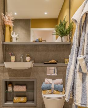 B04 Bathroom Marleigh