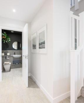 Decorative Finish Canalside Quarter