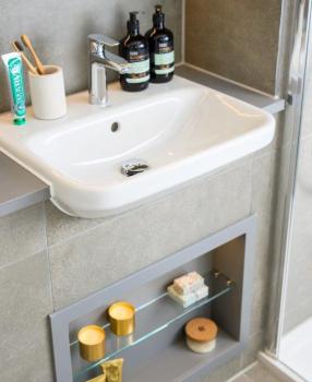 Close up en suite