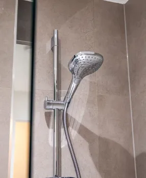 Kingsley Park - shower