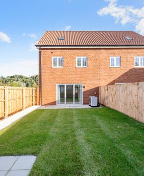 St George's Place_Gardens_Plot 53- (2).jpg