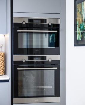 Canalside Quarter Oven