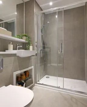 The Penrose, Number 198 Bathroom