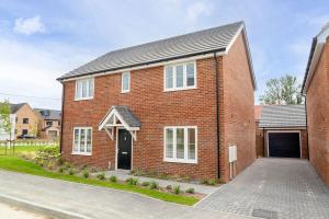 Plot 32, Rayners Green