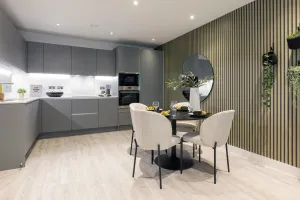 The Franklin Building, Number B18