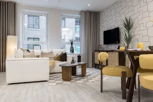 Foxtail House, Apartment 43