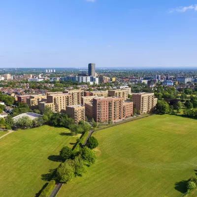 Lampton Parkside - International