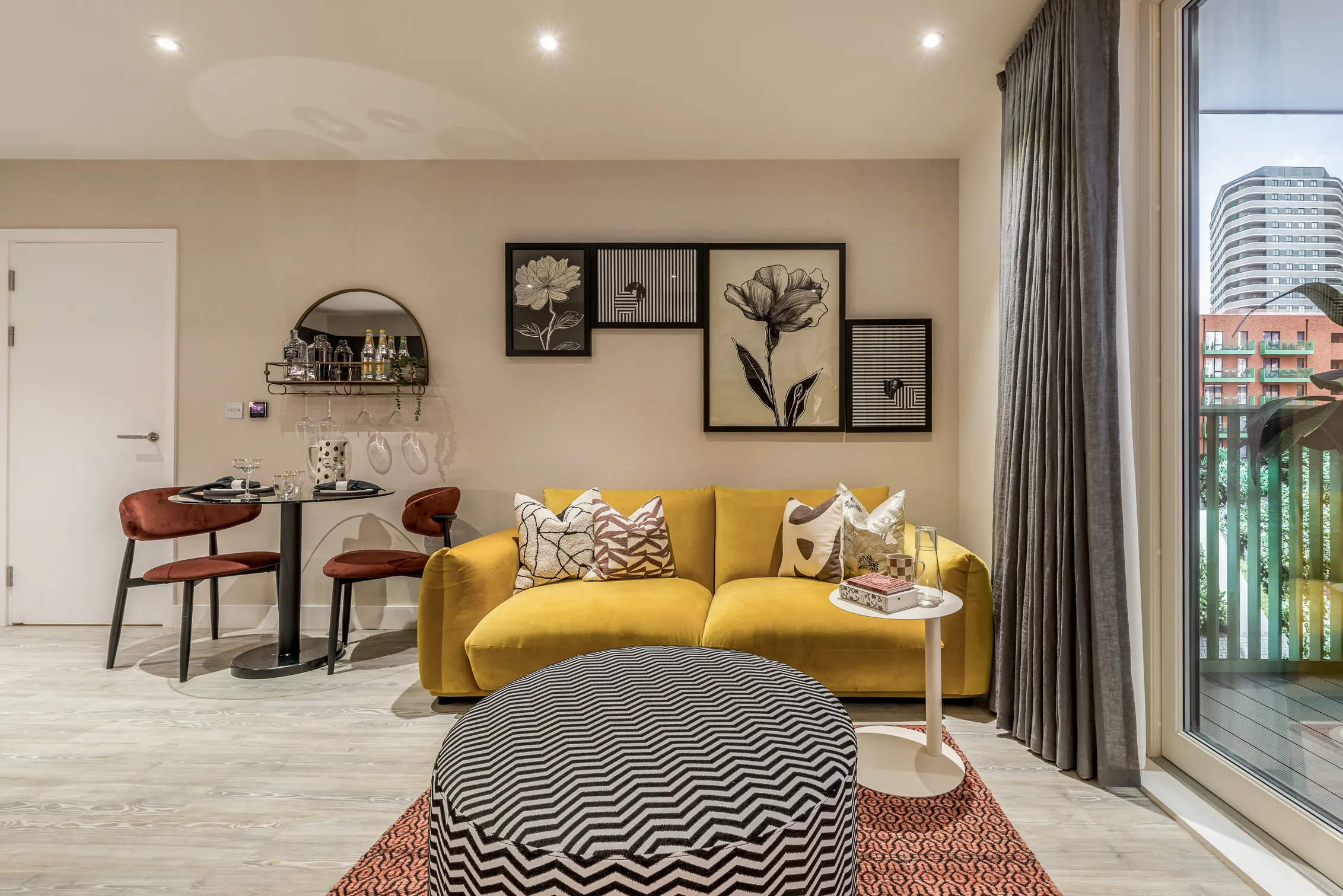 Dagenham Green 1 bed show apartment