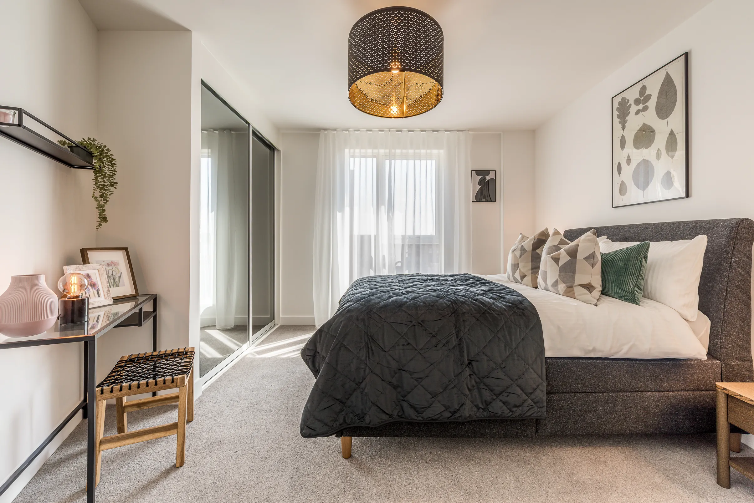 Bedroom Block E Lampton Parkside 