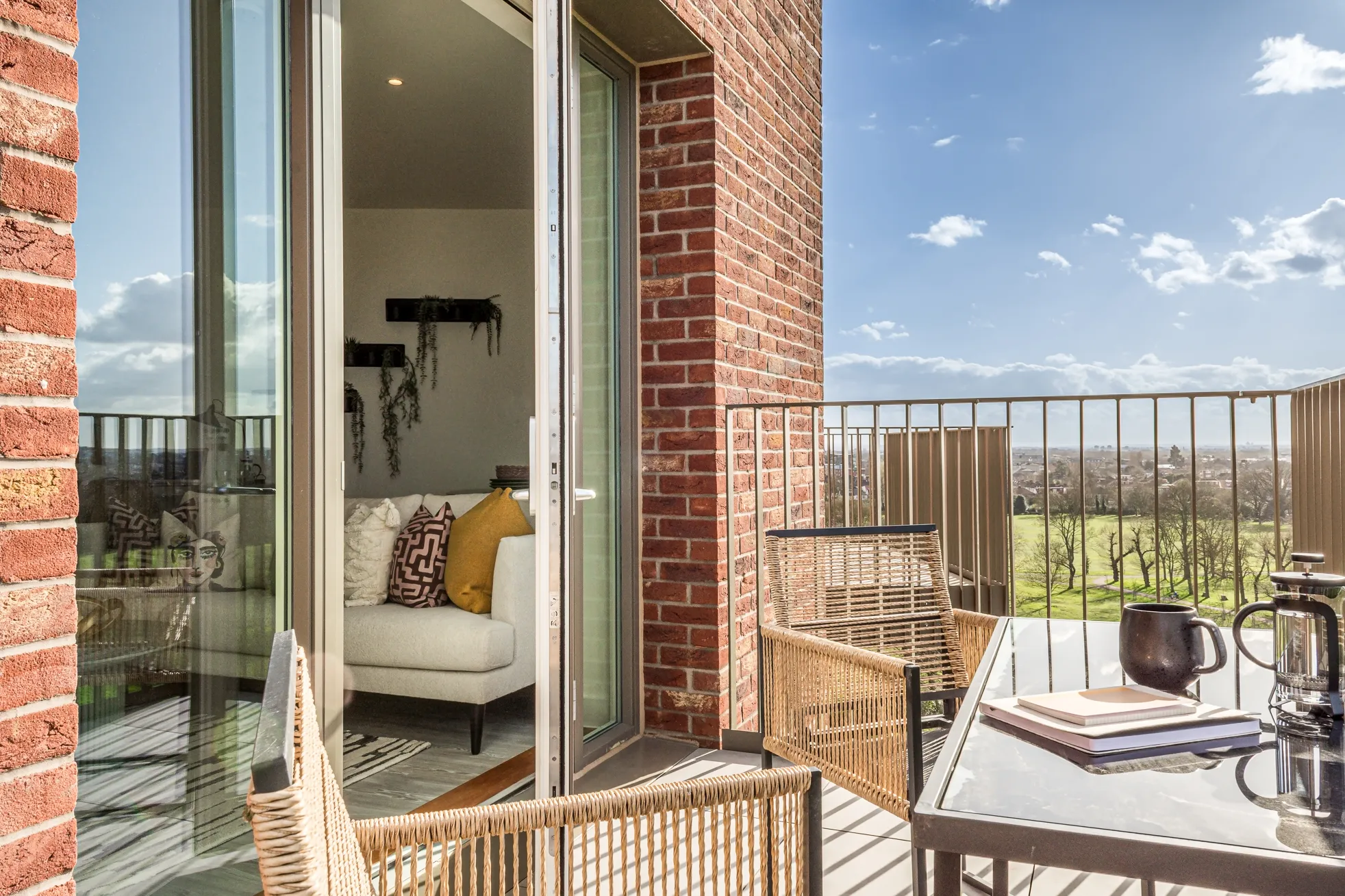 Lampton Parkside - Apartment F1.86 - 2-bed 2-bath 