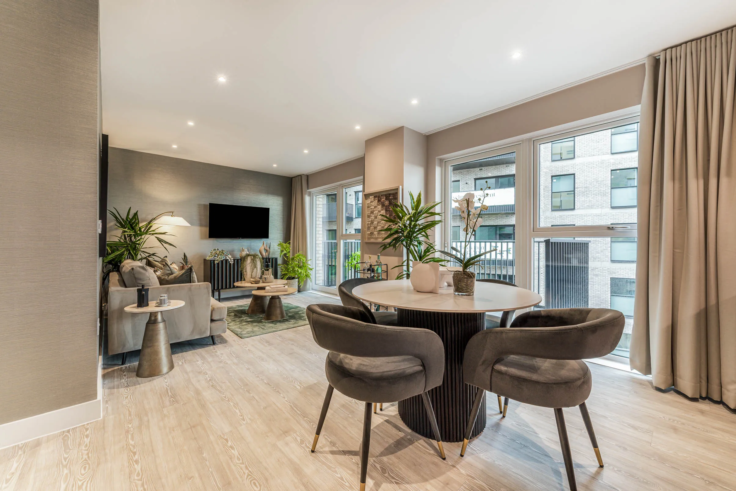 KBR, Open plan living / dining / kitchen area 