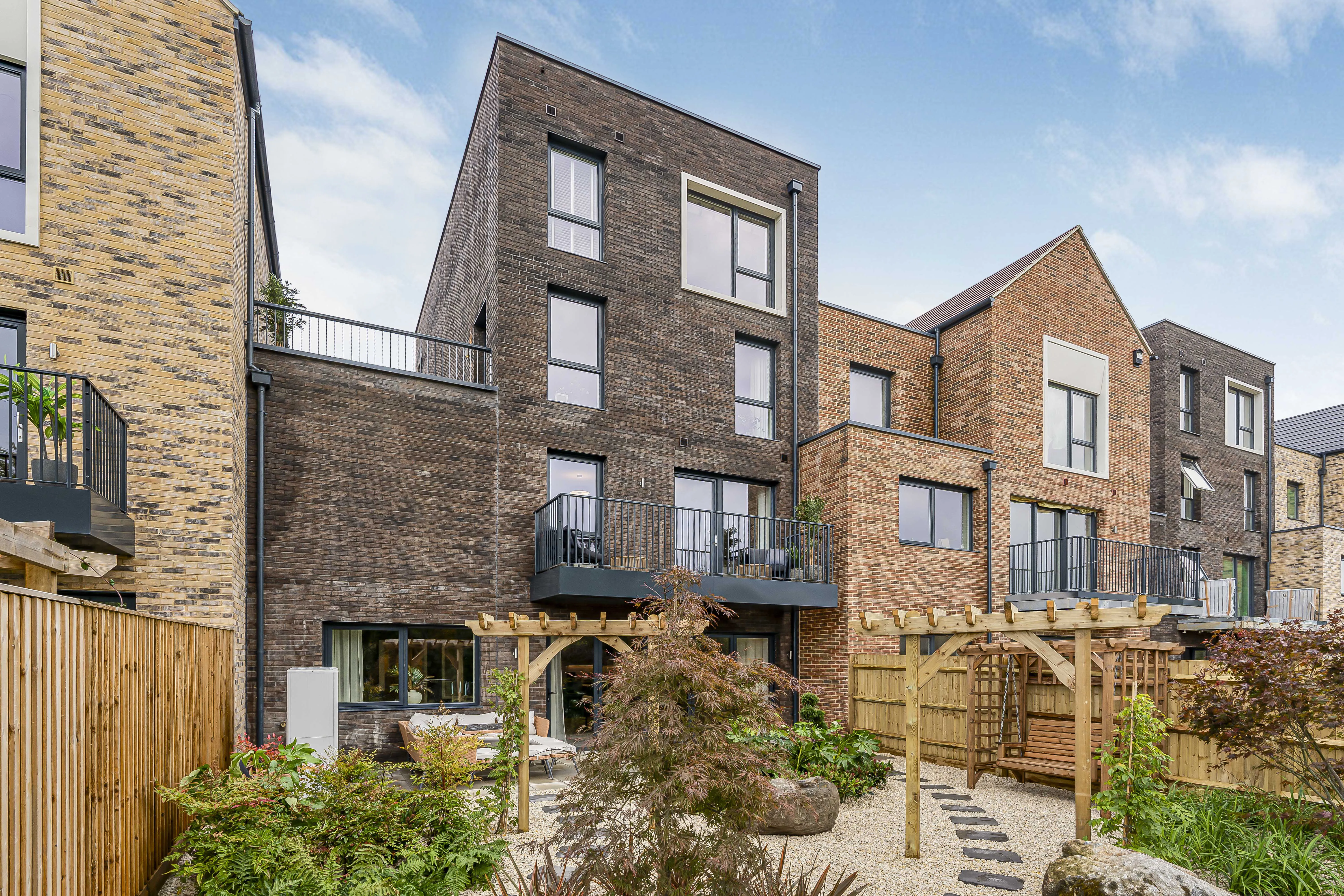 Plot 93 Rear External copy.jpg