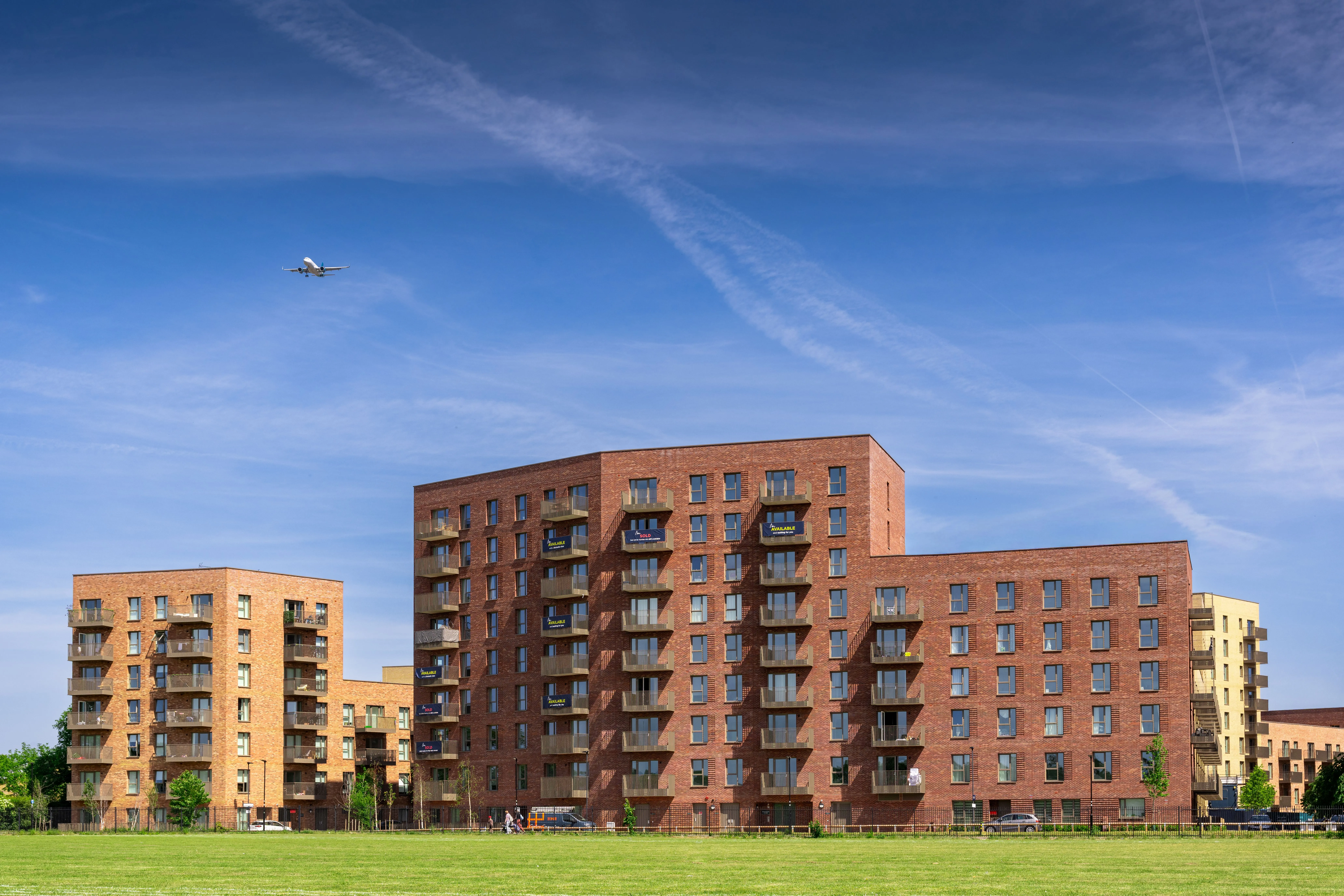 Lampton Parkside - External - Block F1 (6).jpg